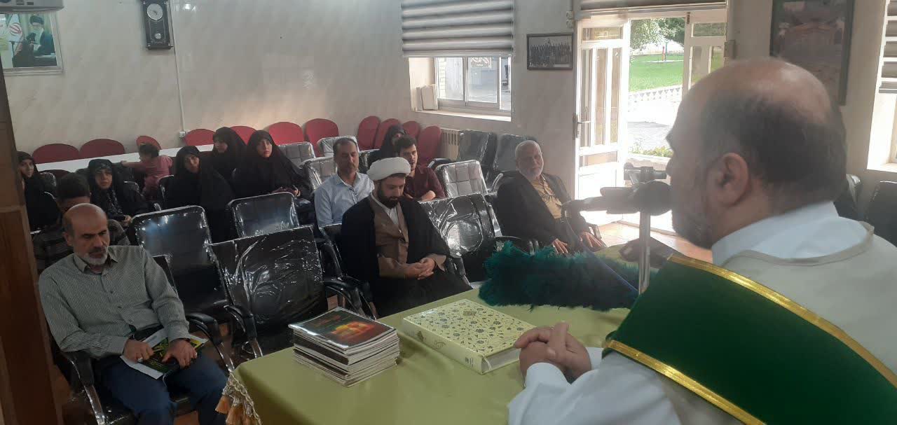 پرستاران آسایشگاه معلولین و سالمندان رشت با فرایند جذب خادمیاران رضوی آشنا شدند پرستاران آسایشگاه معلولین و سالمندان رشت با فرایند جذب خادمیاران رضوی آشنا شدند